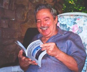 Questão do Enem 2017 cita obra do poeta piauiense H. Dobal