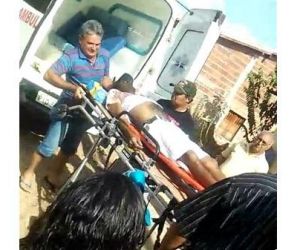 Suspeita de matar homem a facada é conduzida para a Delegacia de Floriano