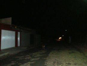 Falta de iluminação na Rua Santos Dumont facilita ação de vândalos