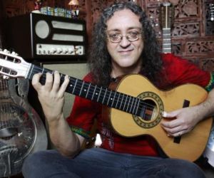 Violeiro Ricardo Vignini prepara edições em CD dos três álbuns que lançou ao longo de 2020