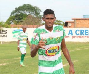 Altos anuncia acerto com os laterais Thiaguinho e Toty