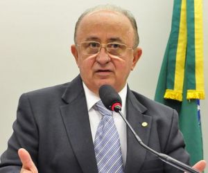 Deputado Júlio César alerta agricultores endividados