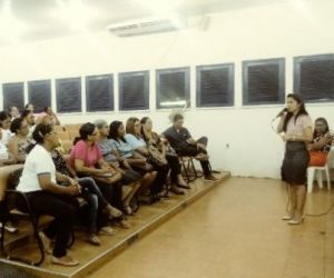 Agentes de Saúde de Floriano participam de reunião sobre nova portaria da Atenção Básica