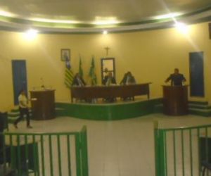 Vereador critica inércia da gestão municipal em Floriano