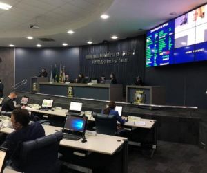 Câmara aprova projeto de lei que cria táxi-lotação em Teresina