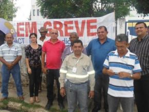 Em defesa do ACT 2013/2014, eletricitários de Floriano entraram em greve por tempo indeterminado