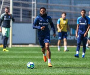 André tem lesão, e Grêmio fica sem centroavante para Libertadores