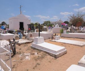 Família enterra corpo por engano e homem aparece em casa dias depois