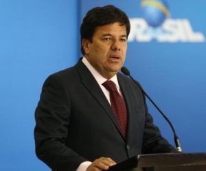 Ministro pede indenização de R$ 50 mil por postagem de professor no Piauí