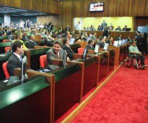 Saúde, estradas e voto de louvor foram tema de requerimentos na Alepi
