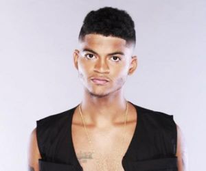 Trapper Jovem Dex reaparece em cena como Rambo para promover o primeiro álbum