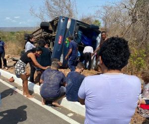 PRF aponta excesso de velocidade em acidente com ônibus que matou três crianças na BR 135, no Piauí