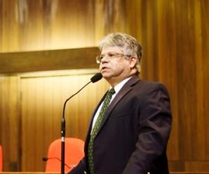 Gustavo Neiva lamenta presença do no ranking do analfabetismo