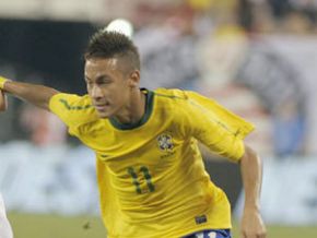 Sub-20 arrasa o Paraguai, mas acaba estreia com 3 expulsos