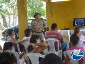 Polícia Rodoviária Federal realiza Projeto Cinema Rodoviário em Floriano