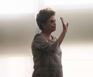 Cardozo: Mesmo com impeachment, Dilma não vira ficha suja