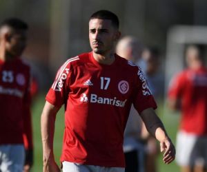 Negociação com árabes trava, prazo aperta e Inter espera ter Galhardo contra o Sport