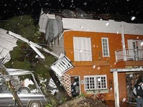 Temporal deixa feridos e casas destruídas em Canela e Gramado (RS)
