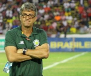 Planejando disputa nos pênaltis, Leocir deseja do grupo uma tarde inspirada