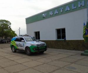 Motocicleta é tomada de assalto no bairro Taboca