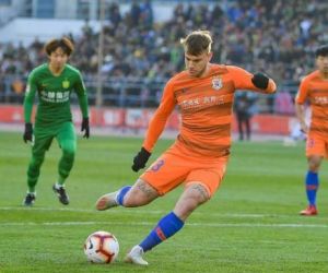 Roger Guedes consegue rescisão na China e tem caminho aberto para fechar com Corinthians
