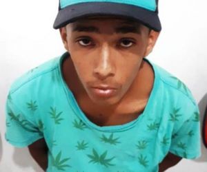 Jovem é preso por cultivar maconha no quintal de casa
