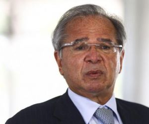 Valor médio de auxílio emergencial será de R$ 250, diz Guedes