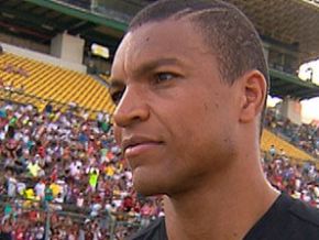 Dida faz mistério mas promete jogar por mais dois anos