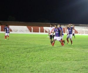 Destaque da vitória do 4 de Julho, João Pedro comemora: "Fazendo história"