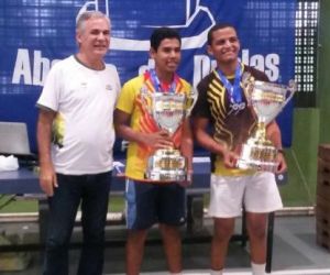 Piauienses conquistam 3 ouros no Superbadminton de duplas da Paraíba