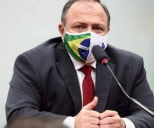 Pazuello diz que foi avisado verbalmente por Bolsonaro sobre suspeitas na negociação da Covaxin