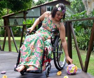 Pessoas com deficiência podem ter cadeira de rodas de forma gratuita pelo SUS