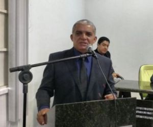 Vereador pede explicações sobre acidente envolvendo carro da câmara no feriado
