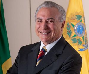 Governo extingue 4,6 mil cargos e calcula economia de R$ 240 milhões por ano