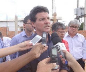 Floriano é beneficiada com contratualização de Unidades Hospitalares do SUS