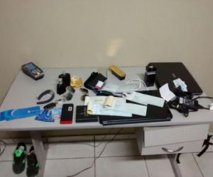 Dupla é presa com 40 celulares e controle universal de carro em Picos
