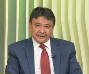 "Deveria ajudar e está atrapalhando", diz governador sobre governo Temer