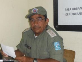 Acusado de roubo reage prisão, danifica viatura e lesiona PM's em Floriano
