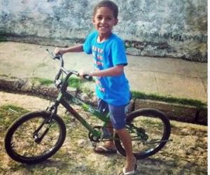 Menino junta moedas por 6 meses e compra a sua primeira bicicleta no PI