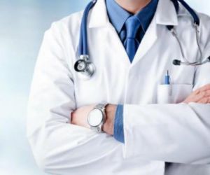 Recife anuncia seleção com 55 vagas para médicos plantonistas e salário de R$ 6,2 mil
