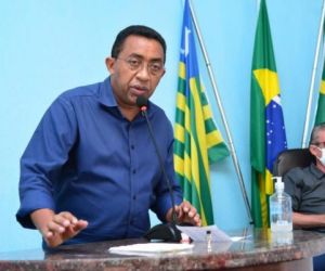 Floriano sedia workshop sobre PlanificaSUS da região Entre Rios Piauí e Itaueiras