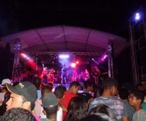 Aniversário de Floriano foi comemorado com festa dançante