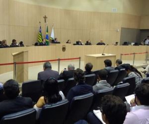 Pedido de vistas adia julgamento de subconcessão da Agespisa no TCE