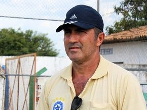 'Estamos jogados às traças', afirma Paulo Moroni sobre estreia na Série D