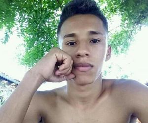 Adolescente morre após ser atingido por raio em campo de futebol no Piauí