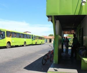 Motoristas e cobradores param por 2h e reivindicam melhorias na capital