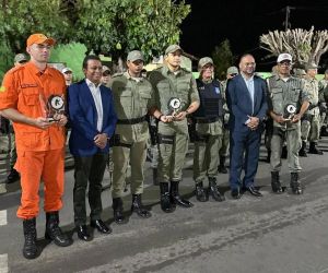 Dr. Francisco Costa participa de cerimônia em homenagem aos 61 anos do 3º BPM de Floriano