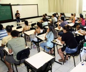 Mais de 3 mil candidatos fazem prova de seletivo da FMS neste domingo