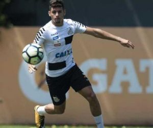 Sem Gabigol, Santos tem trio de centroavantes na berlinda para 2019