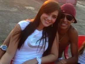 Conheça a garota que vai ser mãe do filho de Neymar, seu nome é Fernanda Barroso